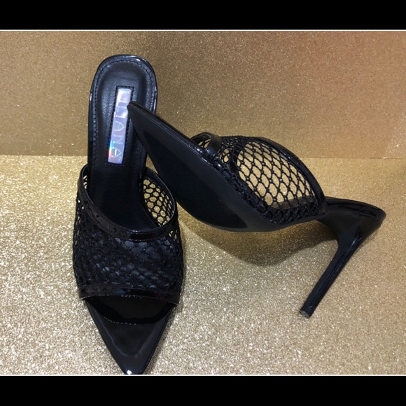 Black NWB netted mules 🎱 - Picture 4 of 6